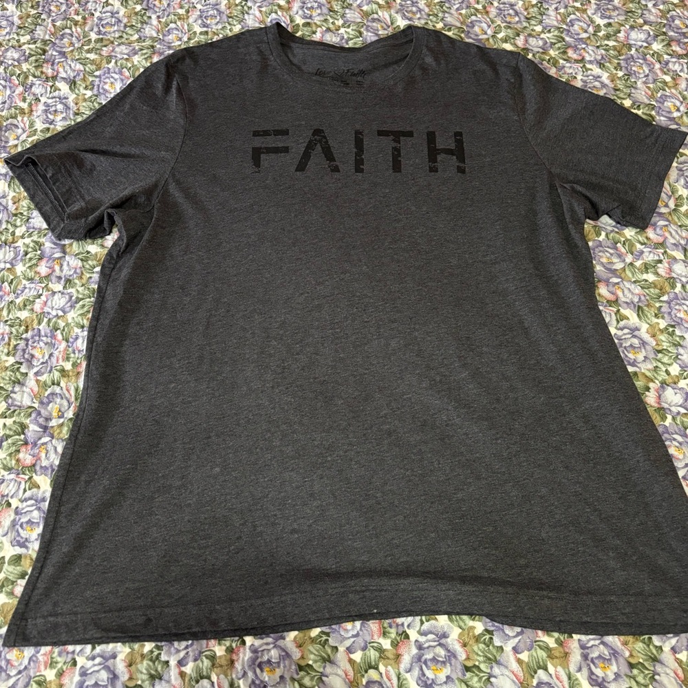 Men's Charcoal Faith Graphic Tee